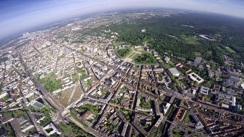 Das Karlsruher Schloss Thumb